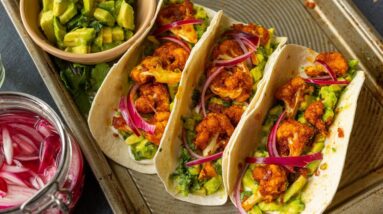 BUFFALO CAULIFLOWER WING TACOS | EASY VEGAN RECIPE