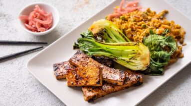KOREAN FRIED RICE AND BBQ TOFU in 5 MINUTES!