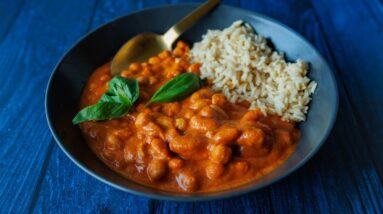 EASY VEGAN KORMA in 5 MINUTES
