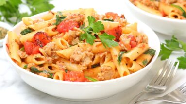One Pot Italian Sausage & Spinach Pasta | Easy 30 Minute Dinner Recipe!