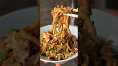 15 Minute Peanut Noodles ???? Plant-based Quick & Easy Dinner ????Recipe link in bio