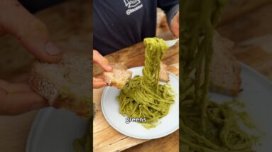 Supergreen Pesto Pasta ???? Quick & easy plant-based meal that’s packed with goodness ????