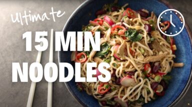 EASY VEGAN PEANUT SATAY NOODLES in 15 MINUTES