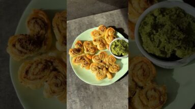 2 Ingredient Shamrock Pesto Puff Pastries ☘️ Quick easy St Patrick’s Day recipe ????