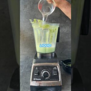 This kitchen hack will change your life ???? Easiest way to clean a dirty blender ????