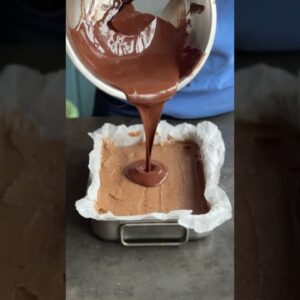 Chocolate Pecan Caramel Bars 🍁 Our healthier take on pecan pie - no-bake, vegan & gluten-free!