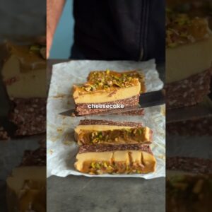 NO BAKE PISTACHIO CHEESECAKE 50% off our App Membership with 800+ recipes 🌱