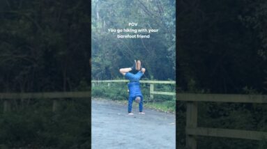 We all know that one friend who’s obsessed with barefoot shoes 👣