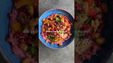 This Squash Nourish Bowl is bursting with plant diversity with 20g of fibre per serving!