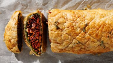 The ULTIMATE Vegan Wellington | Thanksgiving | Christmas 2025