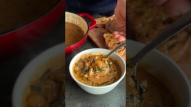 This creamy Tuscan bean soup is cosy, creamy and packed with beans for protein and fibre ❤️