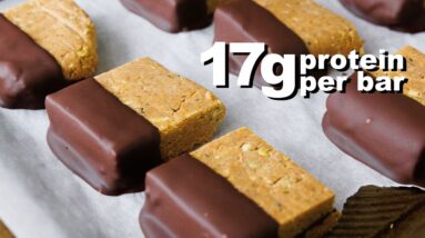 CHOCOLATE PEANUT PROTEIN BARS | 17g Protein per bar