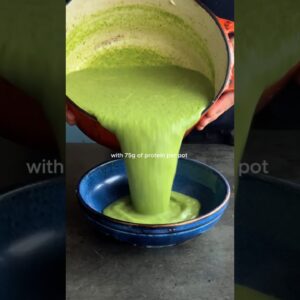 HIGH PROTEIN BROCCOLI & BEAN SOUP 🥦 Creamy & packed with plant protein and fibre, no cream needed!