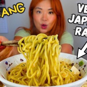 JAPANESE RAMEN & GYOZA MUKBANG! 🍜 Munching Mondays Ep.145