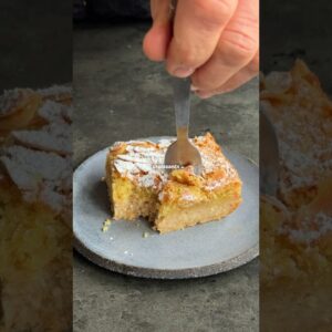 These Almond Croissant Breakfast Squares are a wholesome, make-ahead breakfast!