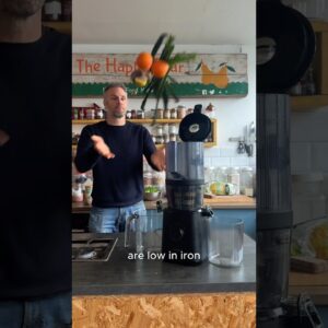 Feeling tired all the time? Our Iron-Support Juice is a brilliant way to pack in iron rich foods! 💪